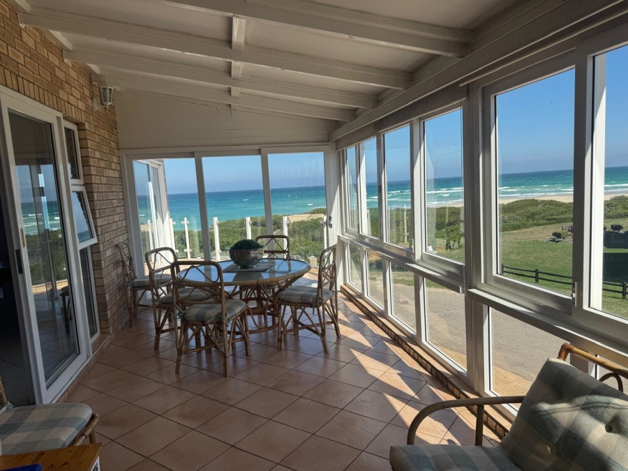 6 Bedroom Property for Sale in Aston Bay Eastern Cape